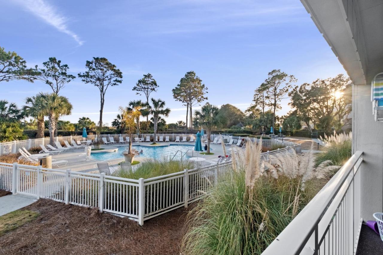 Ocean Dunes Villas #111, Beach Condo In Coligny Beach, 43 S Forest Beach Dr, Hilton Head Sc, Oceanfront Condo, Heated Pool, By Vacation Rental Hhi Хилтън Хед Айлънд Екстериор снимка